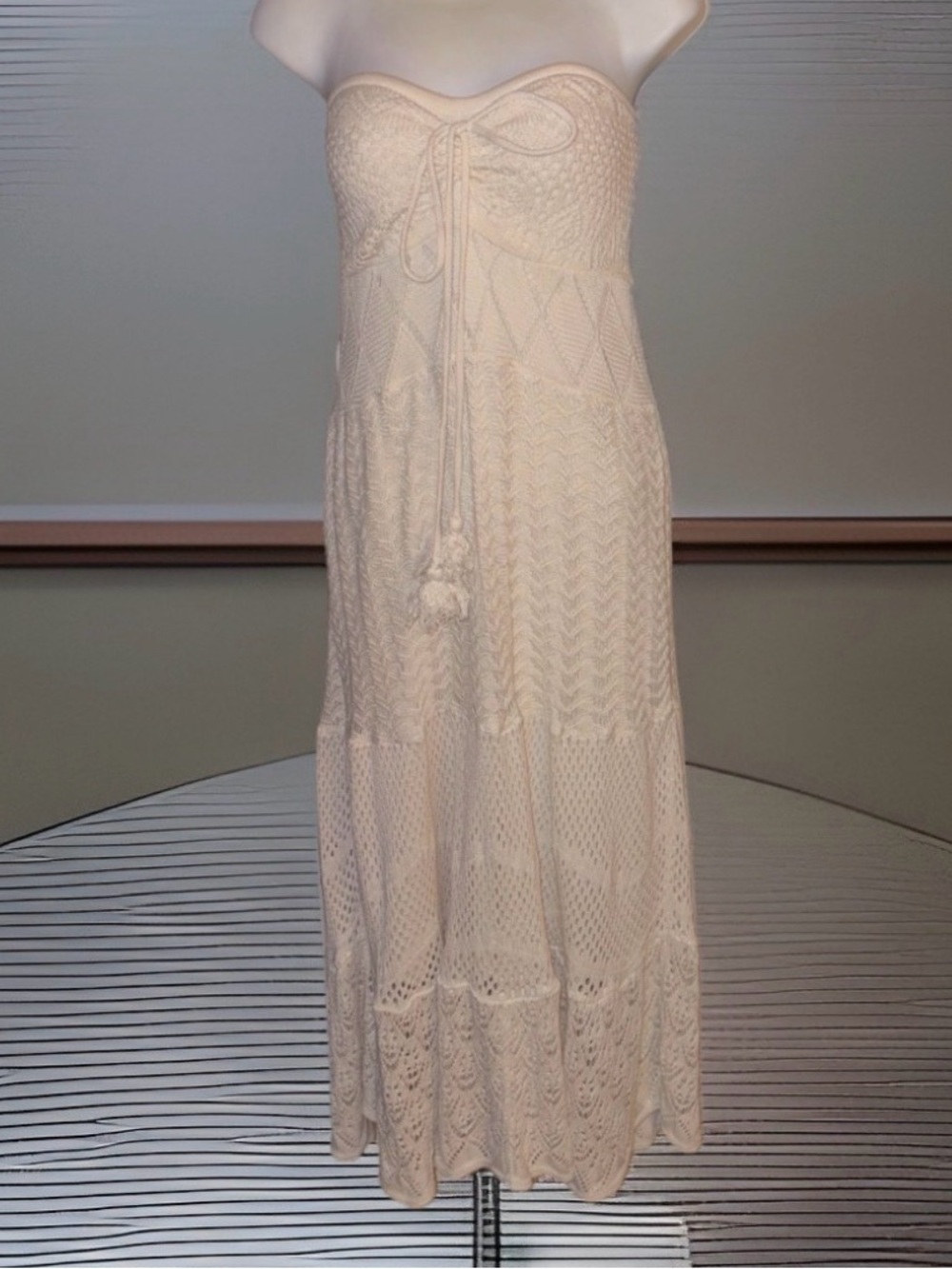 Farm Rio Anthropologie Summer Cream Strapless Crochet Dress Size Medium EUC - Picture 6 of 15